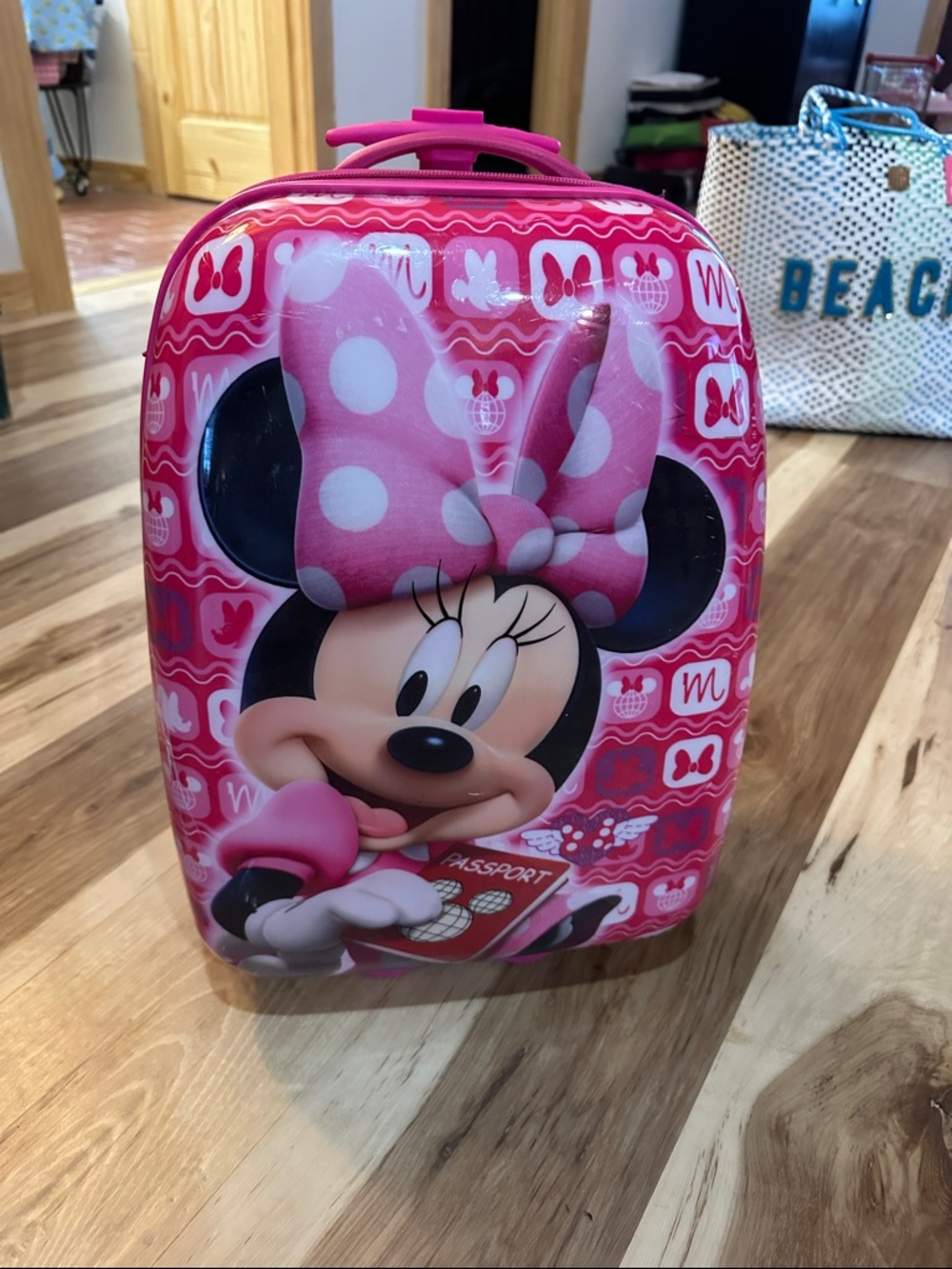 Minnie Mouse Pink Hardshell Kids Carry-On Luggage